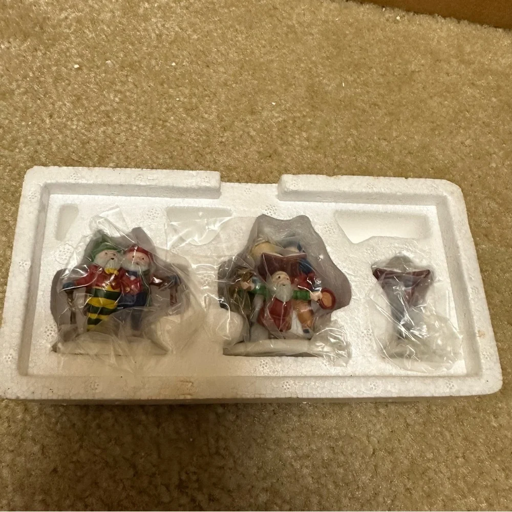 Department 56 “Sing A Song For Santa” set of three Heritage Village Retired